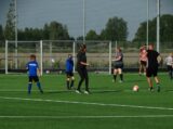 Laatste training S.K.N.W.K. JO10-1 van seizoen 2022-2023 (partijtje tegen de ouders) (42/165)